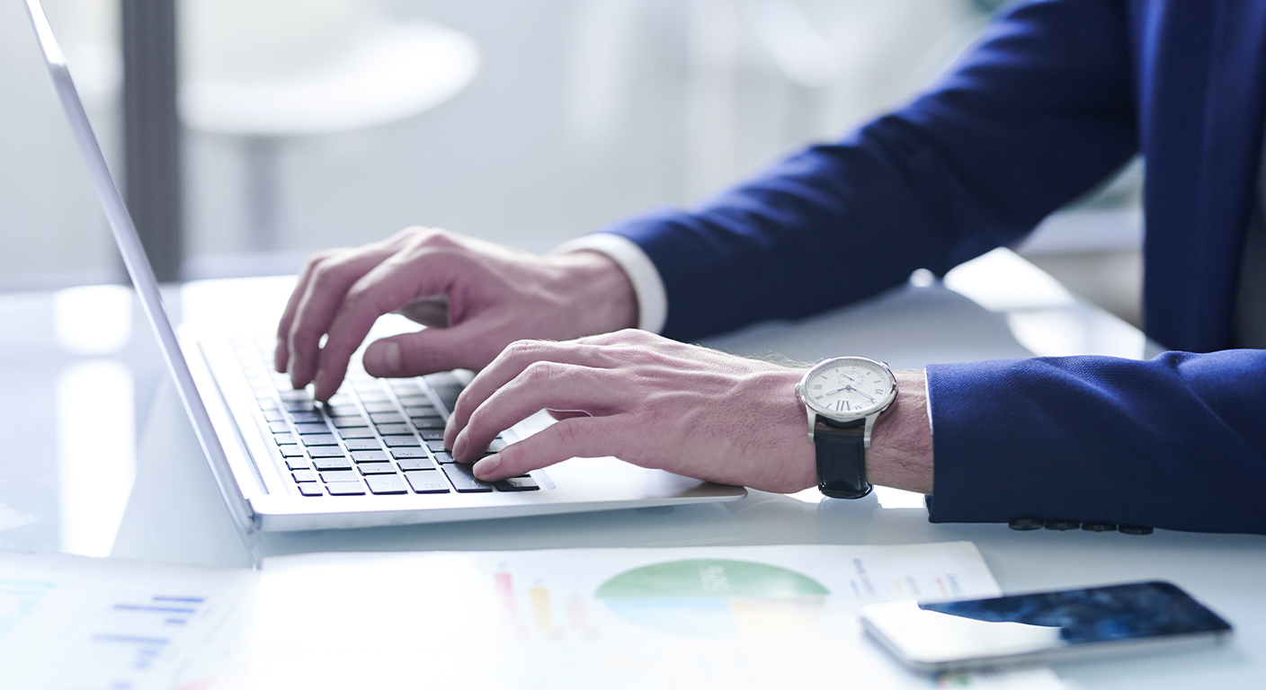 فحص ومراجعة القوائم المالية